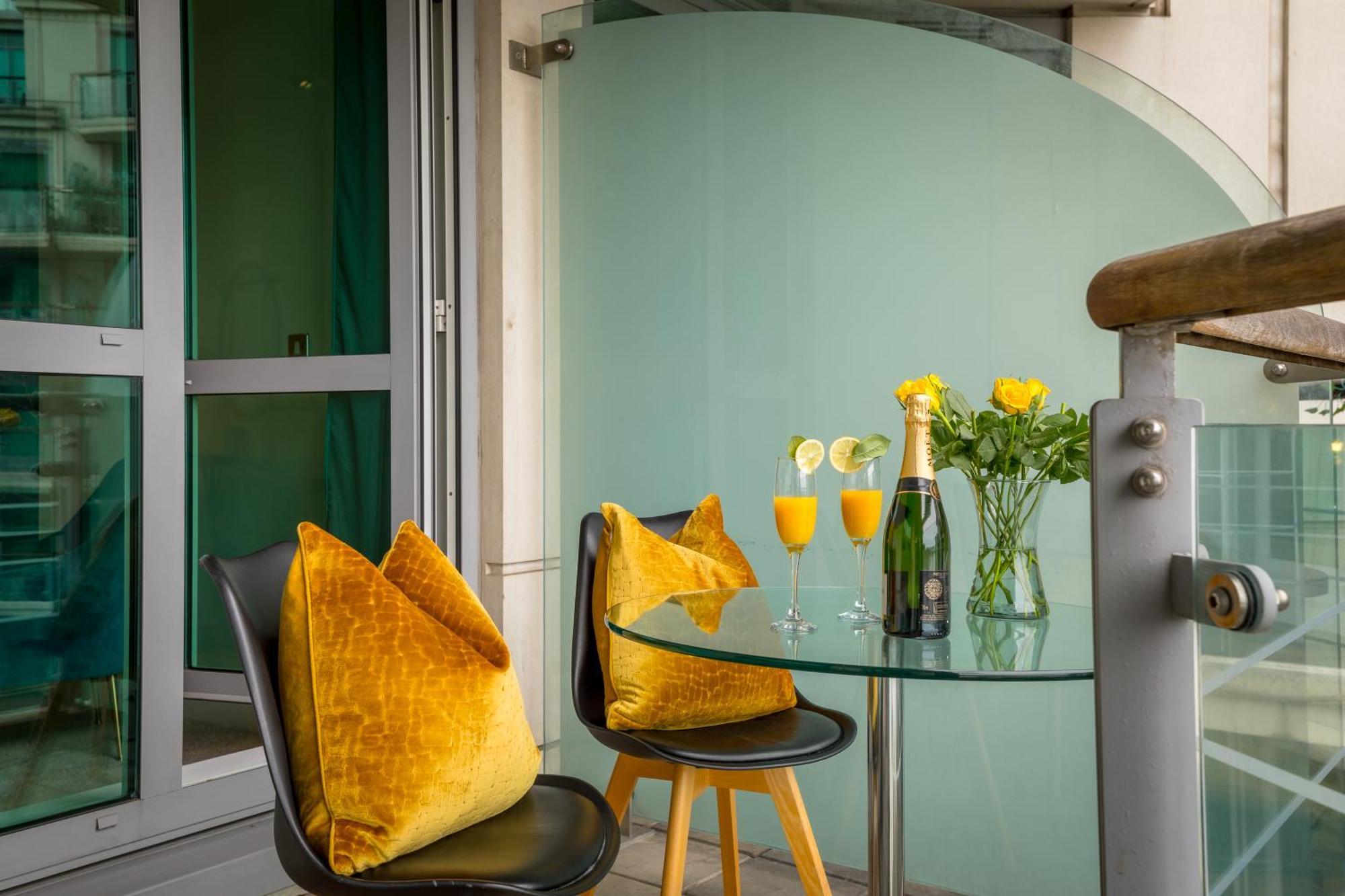 Best Thames View In Town! Large Luxxe Nomad Design Family Home Londres Exterior foto