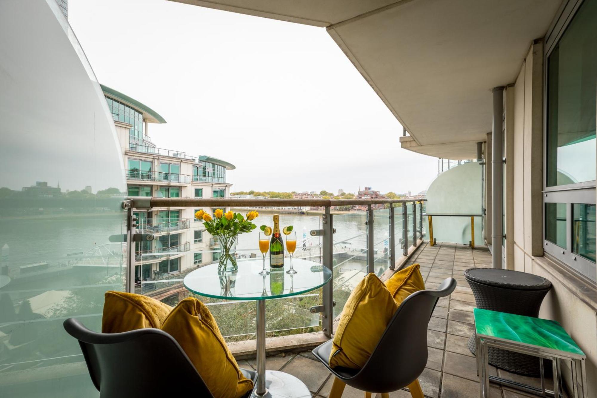 Best Thames View In Town! Large Luxxe Nomad Design Family Home Londres Exterior foto
